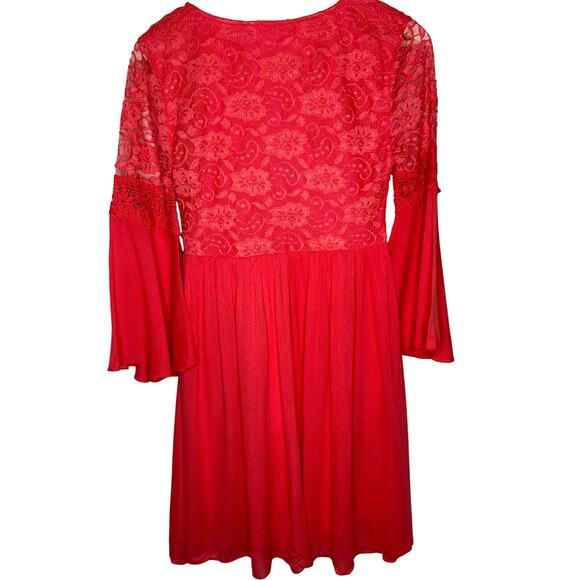 NEW Easel Babydoll Dress SMALL Empire Waist Lace V-Neck Bell Sleeve Mini Swing - Picture 3 of 10